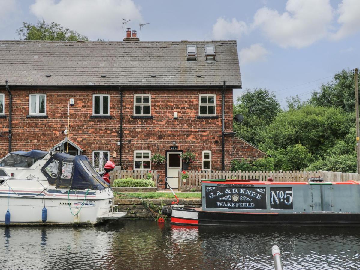 The Moorings Wakefield Exterior foto